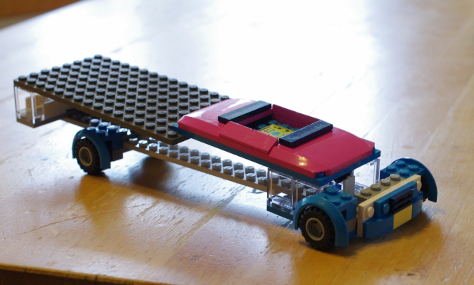 Esterčin model lego auta.