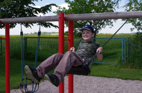 &Scaron;imon se houpe.