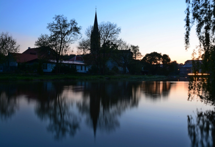 Večern&iacute; S&aacute;zava.