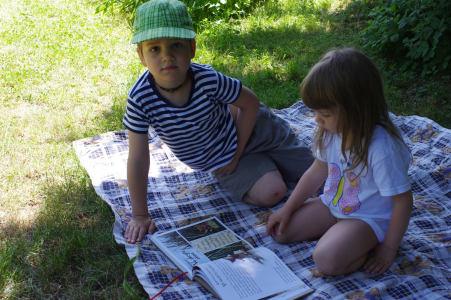 S Maťochem a Ester na dece.