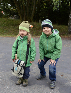 Ester a Matěj se chystaj&iacute; na předn&aacute;&scaron;ku v př&iacute;rodě.