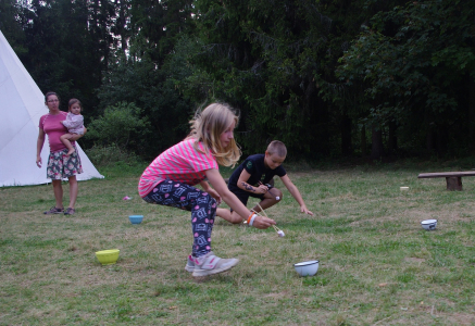 Soutěž v &scaron;ikovnosti, hůlky.