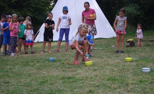 Soutěž v &scaron;ikovnosti, hůlky.