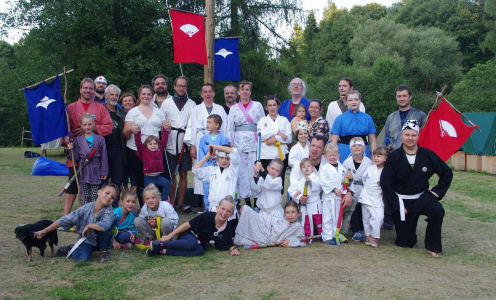 Cel&yacute; t&aacute;bor včetně mne.