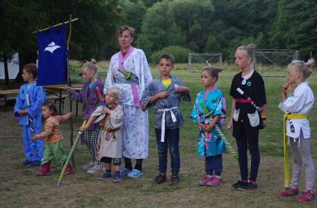 Klan &Scaron;irime před audienc&iacute;.