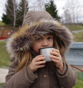 Čas na tepl&yacute; čaj.