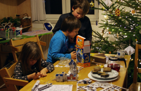 Děti tvoř&iacute;c&iacute;.