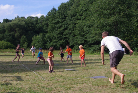 Chyt&aacute;n&iacute; m&iacute;čku.