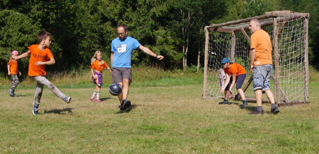 Tobi stř&iacute;l&iacute;.