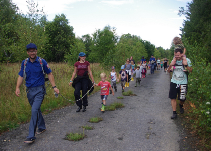 Eskorta do t&aacute;bora.