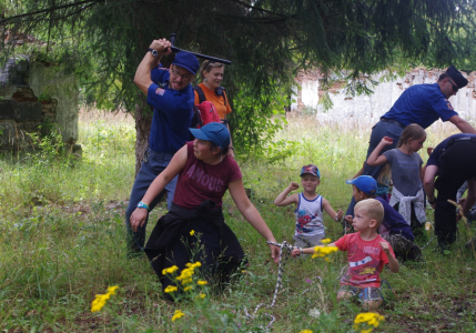 Př&iacute;slu&scaron;n&iacute;ci se s n&aacute;mi nemazali.