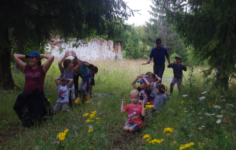 Zat&yacute;k&aacute;n&iacute; dět&iacute;.