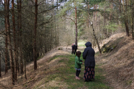 Cesta ke skautsk&eacute;mu t&aacute;boři&scaron;ti.