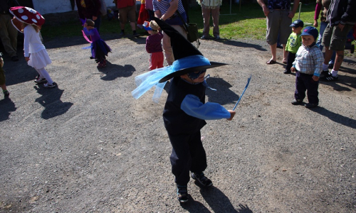 &Scaron;imon tanč&iacute; i v kouzelnick&eacute;m klobouku