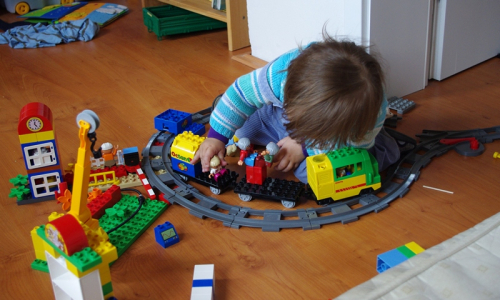 usazov&aacute;n&iacute; pan&aacute;čků do vlaku vyžaduje &scaron;ikovnost