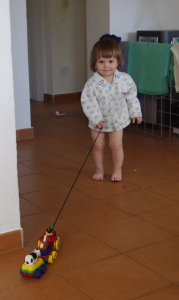 tah&aacute;n&iacute; traktůrku s vlečkama Matěje zabavilo na celou hodinu