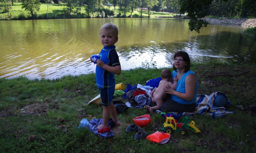 Na&scaron;li jsme nov&eacute; m&iacute;sto na koup&aacute;n&iacute;, vypad&aacute; slibně.