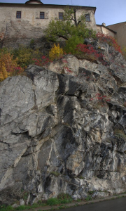 Sk&aacute;la pod ledečsk&yacute;m hradem, prvohory.