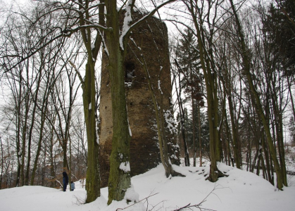 U věže Chřenovick&eacute; zř&iacute;ceniny.