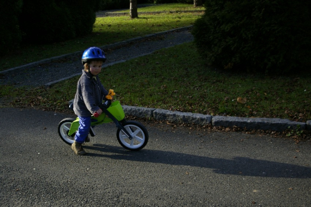 Matěj letos asi naposled jede na odr&aacute;žedle.