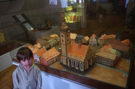 N&aacute;dhern&yacute; model města T&aacute;bor z marcip&aacute;nu. Neuvěřiteln&yacute;.