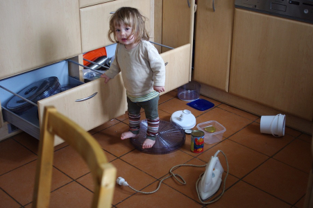 Ester kr&aacute;muje.