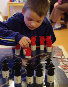 &Scaron;imon hraje Senjutsu.