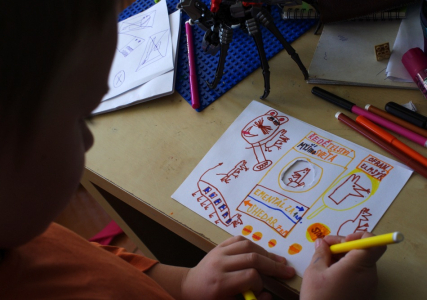 &Scaron;imon tvoř&iacute;!