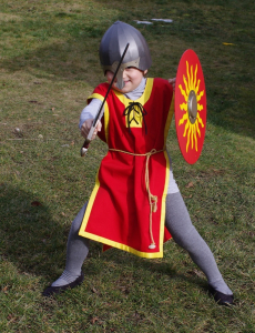 Matěj bojovn&iacute;k, připraven na karneval.