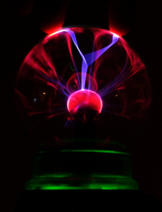 Dvojit&yacute; blesk (při dotyku prstů lampičky)