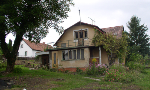 původn&iacute; stav domu, pohled od verandy