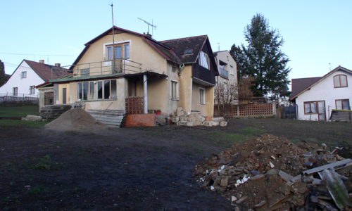 hromada sutin zač&iacute;n&aacute; narůstat